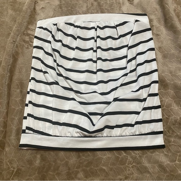 3 for 10$ 🎀 Shein Tube Top - Picture 2 of 4